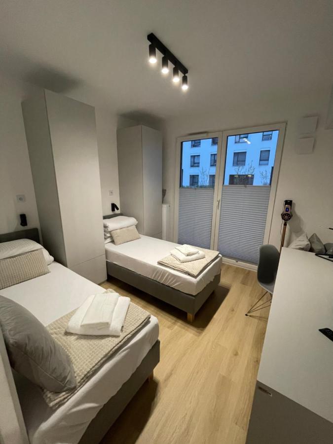 Apartament 4 Bed 2 Room วอร์ซอ ภายนอก รูปภาพ